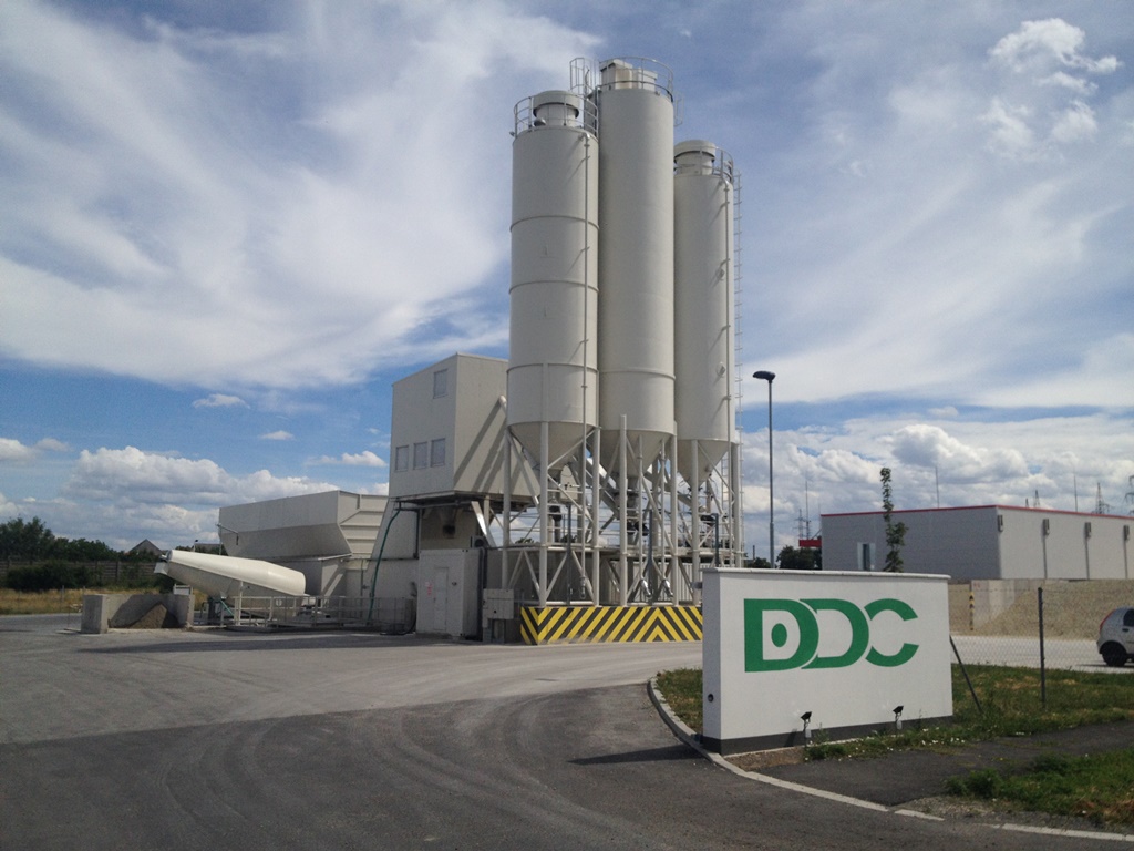 Cégcsoportot vesz a Duna-Dráva Cement Kft.